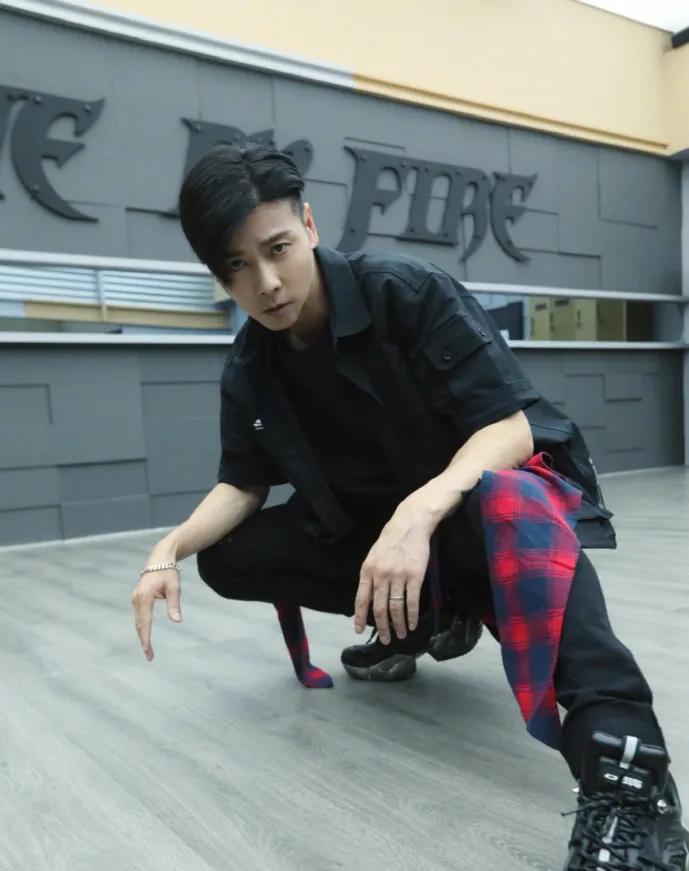 “女强男弱”，张晋凭什么能追到蔡少芬，看人品就知道了