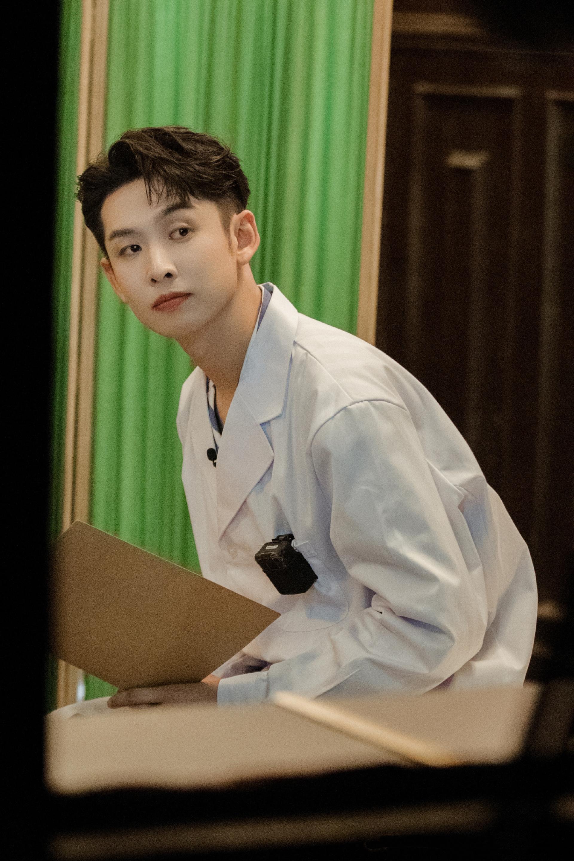 参加的节目均在8分以上，人气不输爱豆：这帮素人有何魅力？