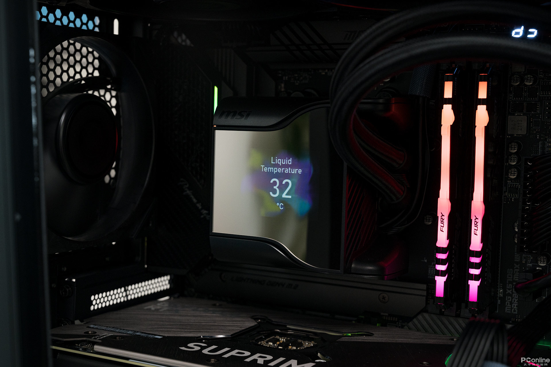 纯黑静音自带屏幕，微星MEG CORELIQUID S360水冷散热器图赏