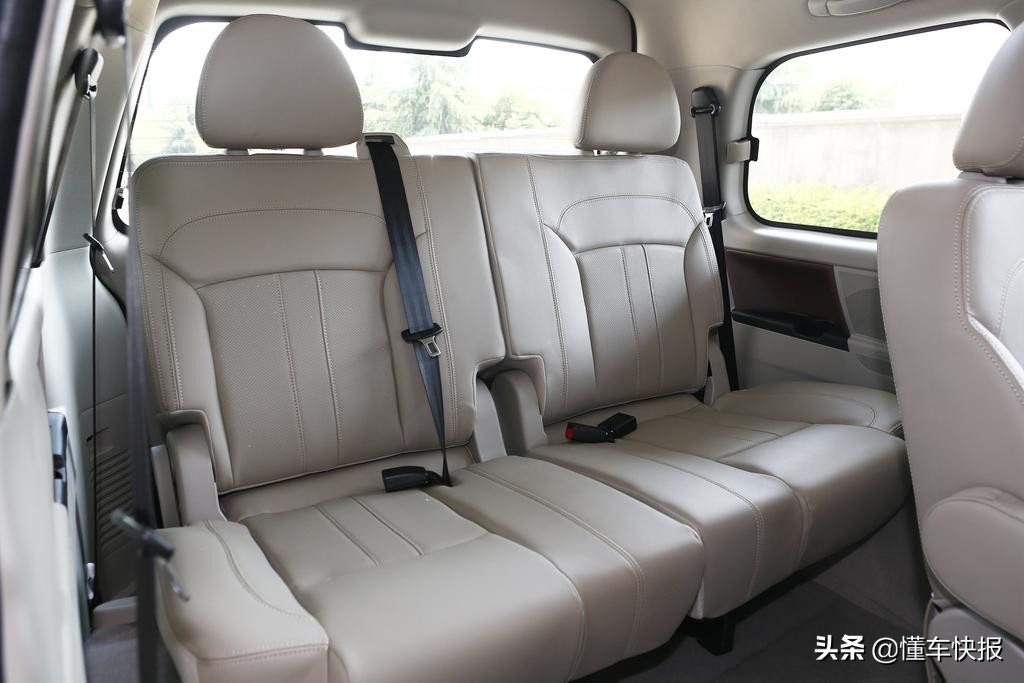 10万元的售价头等舱的享受 东风风行菱智M5车型解读