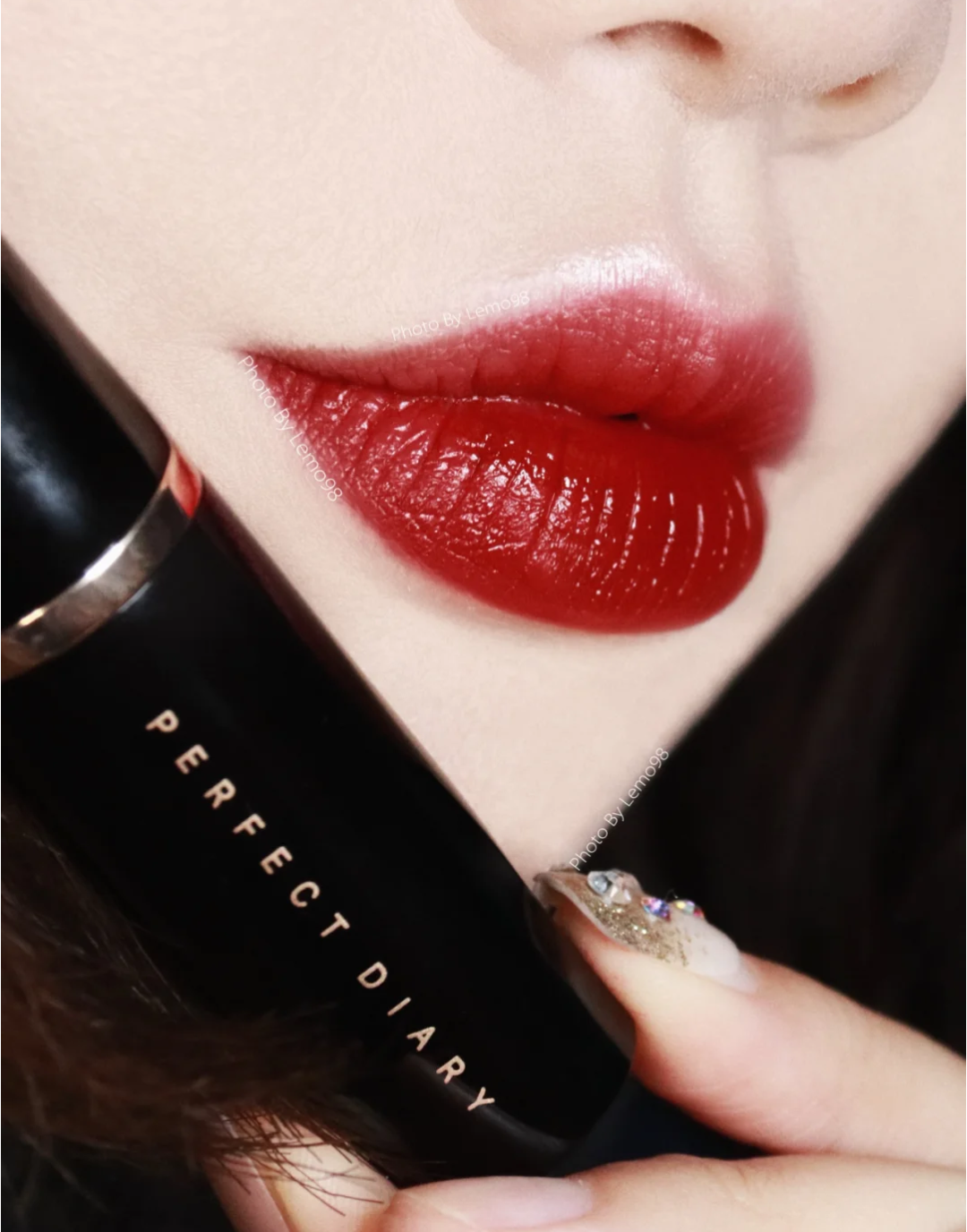 贫民窟女孩必备的三支口红:得鲜糖果,高丝006,都是大牌平替