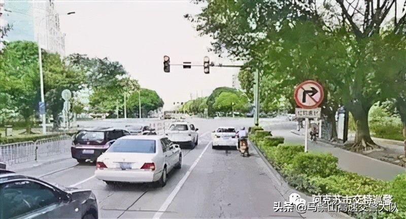 交通法规知识，绿灯右拐为什么被扣分