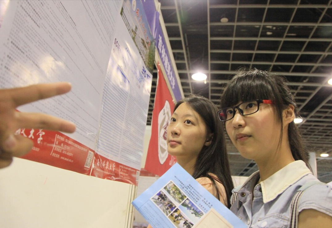 考生估分都很高，2021高考“本科线”恐上涨，高考大年或将成定局