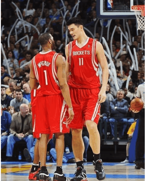 nba球员小腿为什么特别细(NBA球员小腿有多细？KD超细小腿美如画，奥胖小腿和身材形成对比)