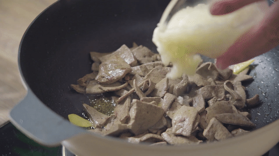 麻油豬肝,麻油豬肝的做法月子餐