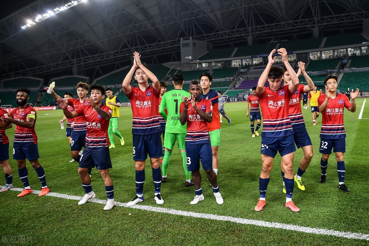 重庆队启程前往广州赛区(重庆队确定16日进驻广州赛区,2名外援不会