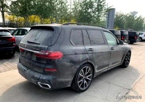 加版宝马X7，提车108万，看到实车之后，心里落差很大