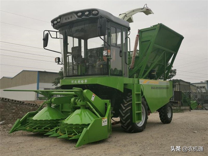 利裕豐9QZ-2500自走式青飼料收獲機(jī)，助我開啟向往的生活