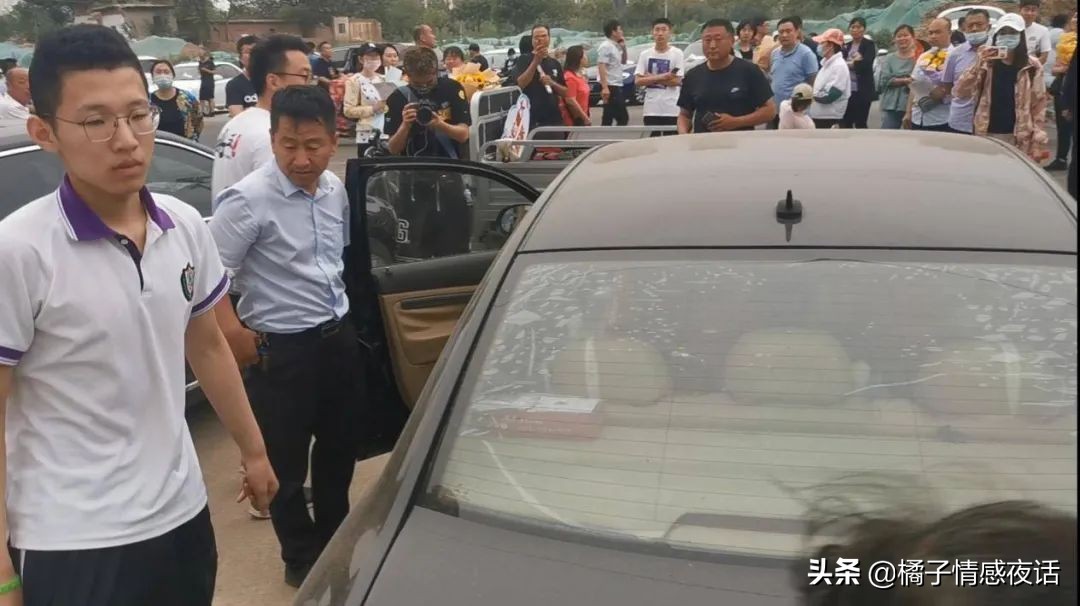 “衡中学霸”张锡峰高考成绩曝光：“拱白菜”第一步走对了吗？