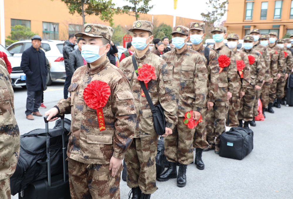 征兵出现新的要求，满足条件才能去当兵，学生可作参考