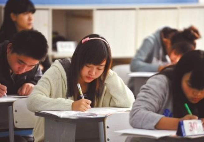 职高生喜迎好消息，读中职也有机会上本科，普高生优势不再