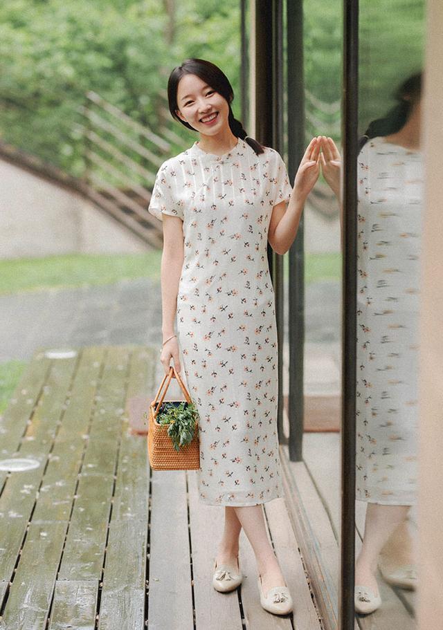 2020年夏天,清纯如初恋的"旗袍裙",火了