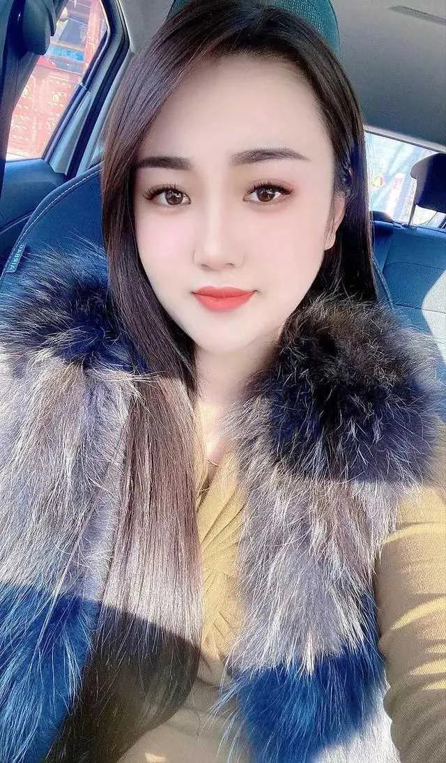 这20张中外美女的脸庞让人不得不佩服相机像素功能的强大