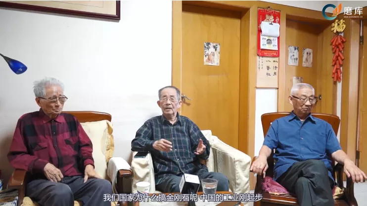 暴涨150亿！河南最良心的“山寨假货”，戳破了美国的世纪骗局