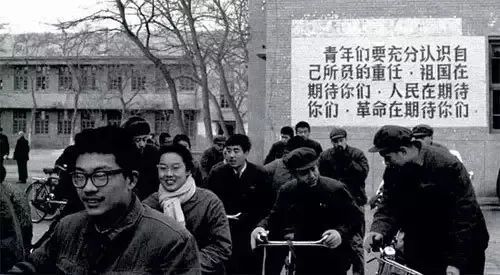 1977年恢复高考，为啥说创历史之最，小平同志为此做了哪些贡献？