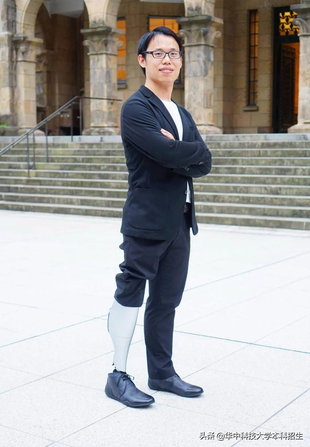 贵州“独腿博士”：9岁截肢，却逆袭考入985，因为这件事“火”遍全网！