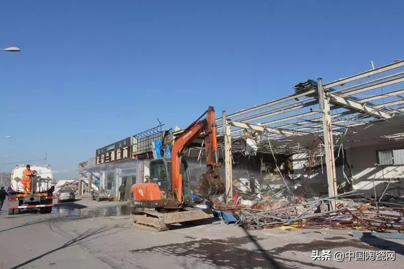 瓷砖经销商:再搬迁一次,我就不做这行了