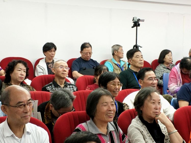 韩依群：浓浓书香伴我行------2019年上海知青图书交流会