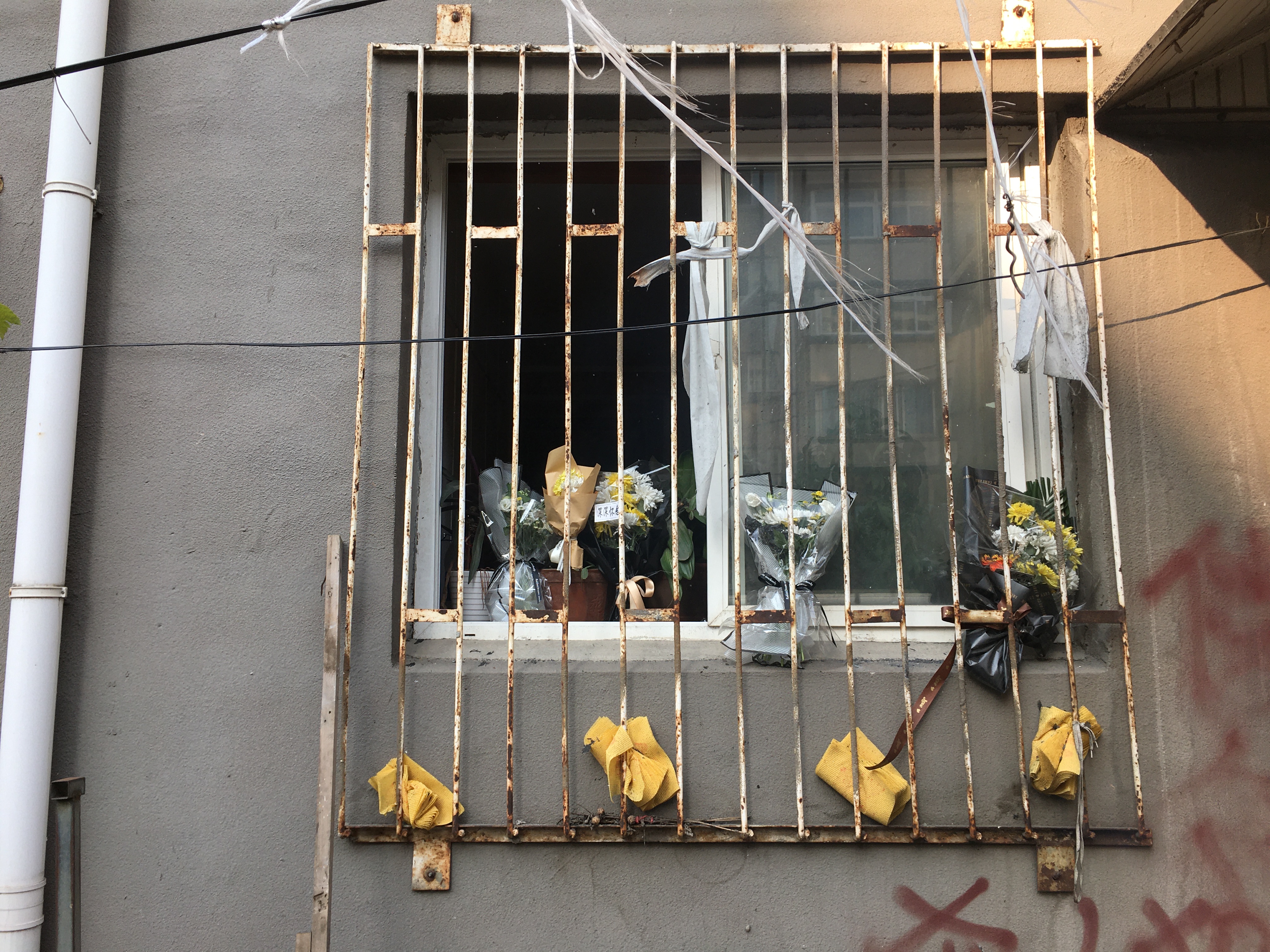 大连10岁女童遇害一周年忌日，凶手男孩父母至今拒不道歉赔偿，房产将被法院强拍