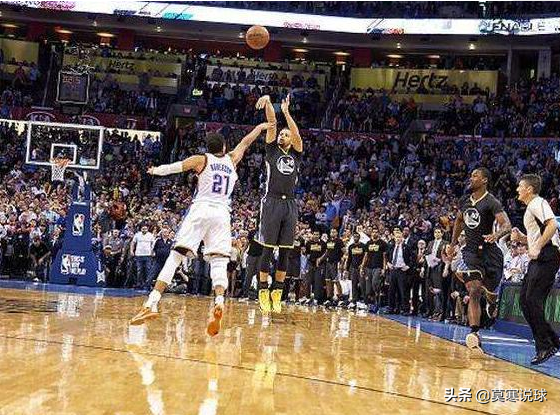 为什么nba3连冠很难(为什么近代NBA最长不过三连冠，因为联盟不允许太长的王朝出现)