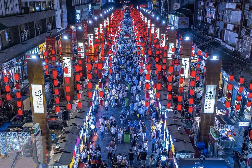 常年被黑被吐槽,实际是个唐风国潮不输西安的宝藏旅行地