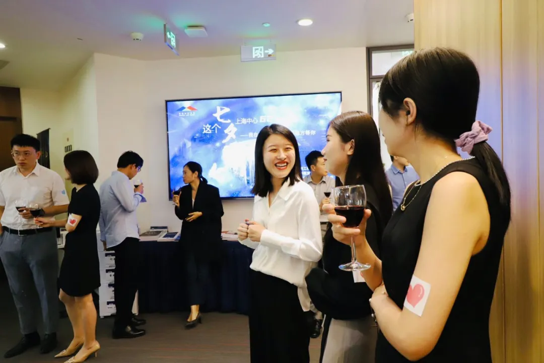 牛郎织女成双，上海却有三成女律师未婚！女律联、律所帮忙踢翻狗粮