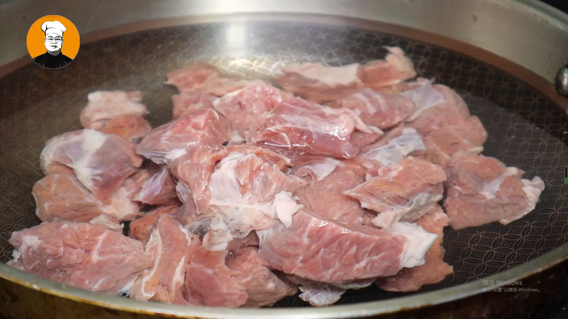 土豆炖牛腩，有人焯水有人直接炖，教你正确做法，软烂不柴无腥味