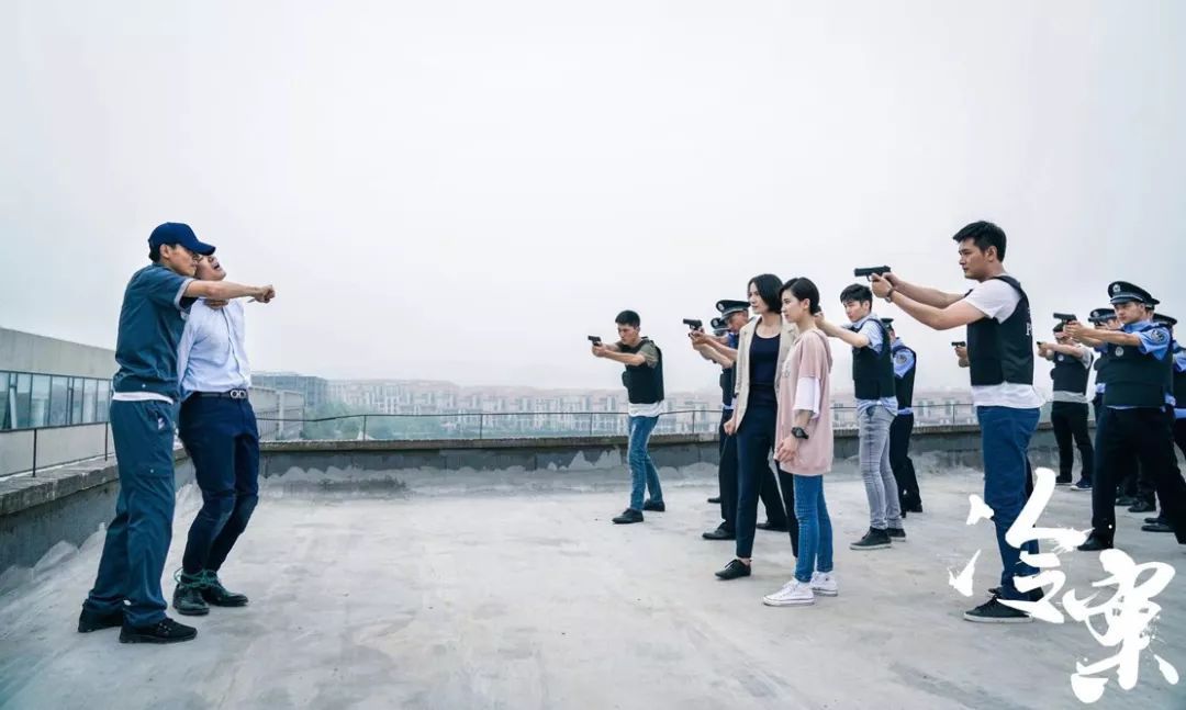 《冷事件》：失足少女的结局，是从教师父亲过分奢侈的生活开始的。