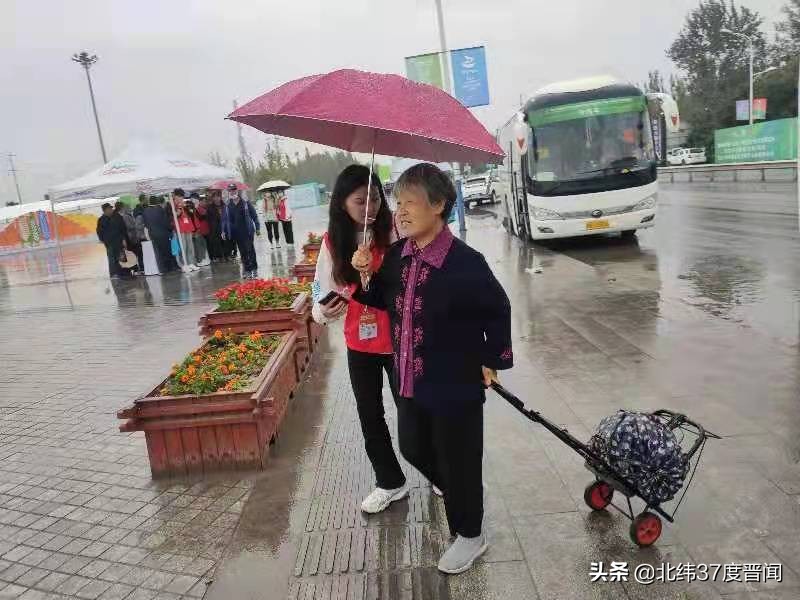 “山西泰捷龙汽车租赁”为“博览会免费专线”提供最优质服务