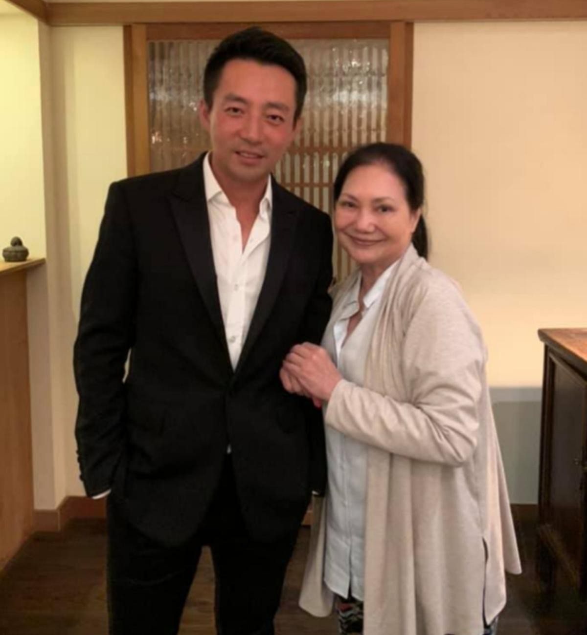 大S母亲否认女儿离婚！汪小菲回应表委屈，得知老婆感冒太担心