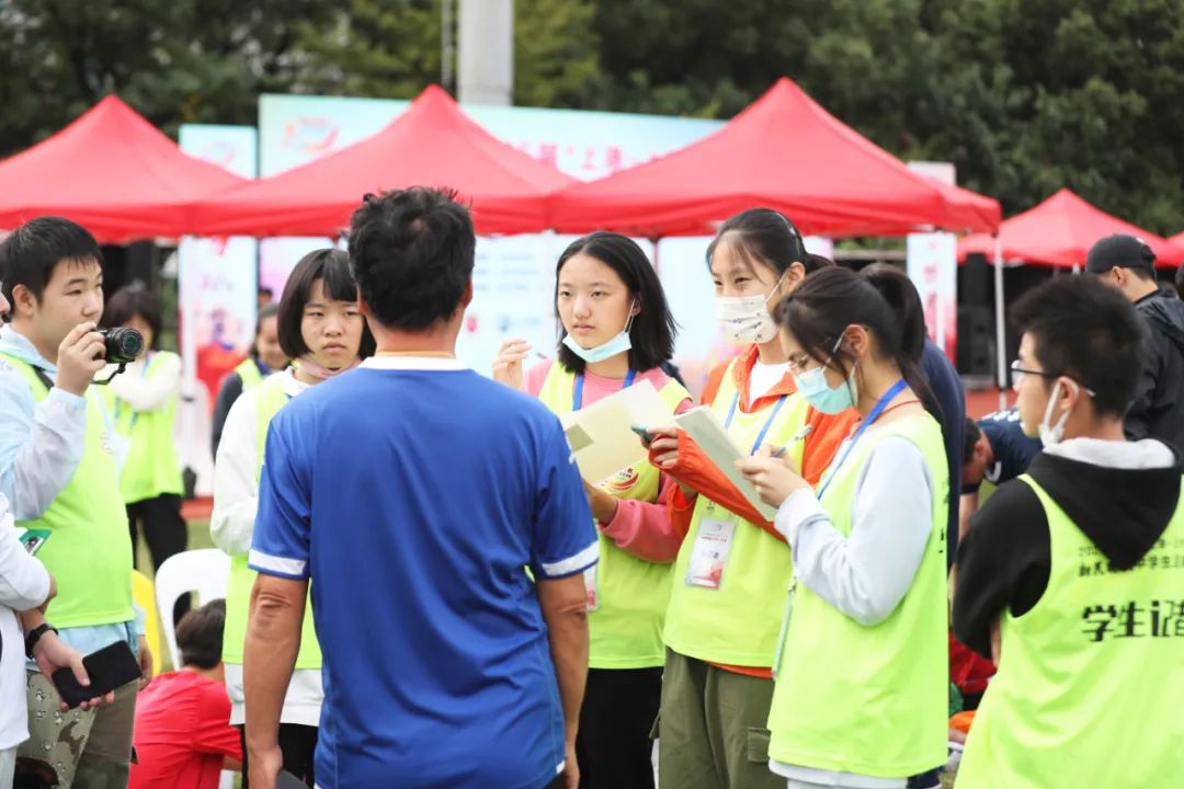 参赛及学生记者报名同步开启！“海港-上汽”杯新民晚报暑期中学生足球赛打响五大赛区