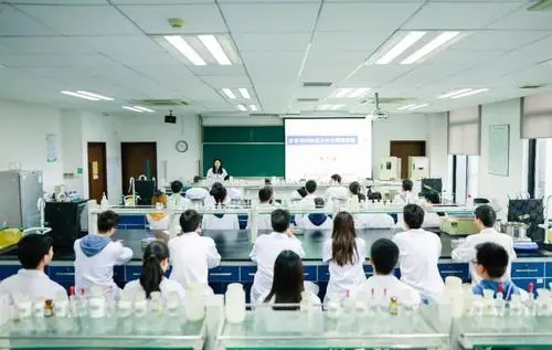 新挂牌2所医药类公办大学，培养技术技能人才，2022考生可关注