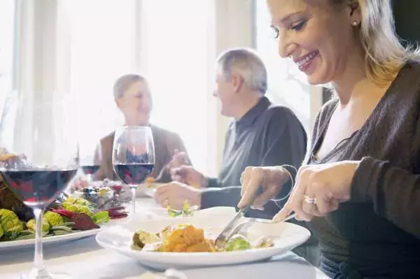 美食课堂 | 西餐礼仪大盘点,上餐顺序、刀叉使用…你了解多少?