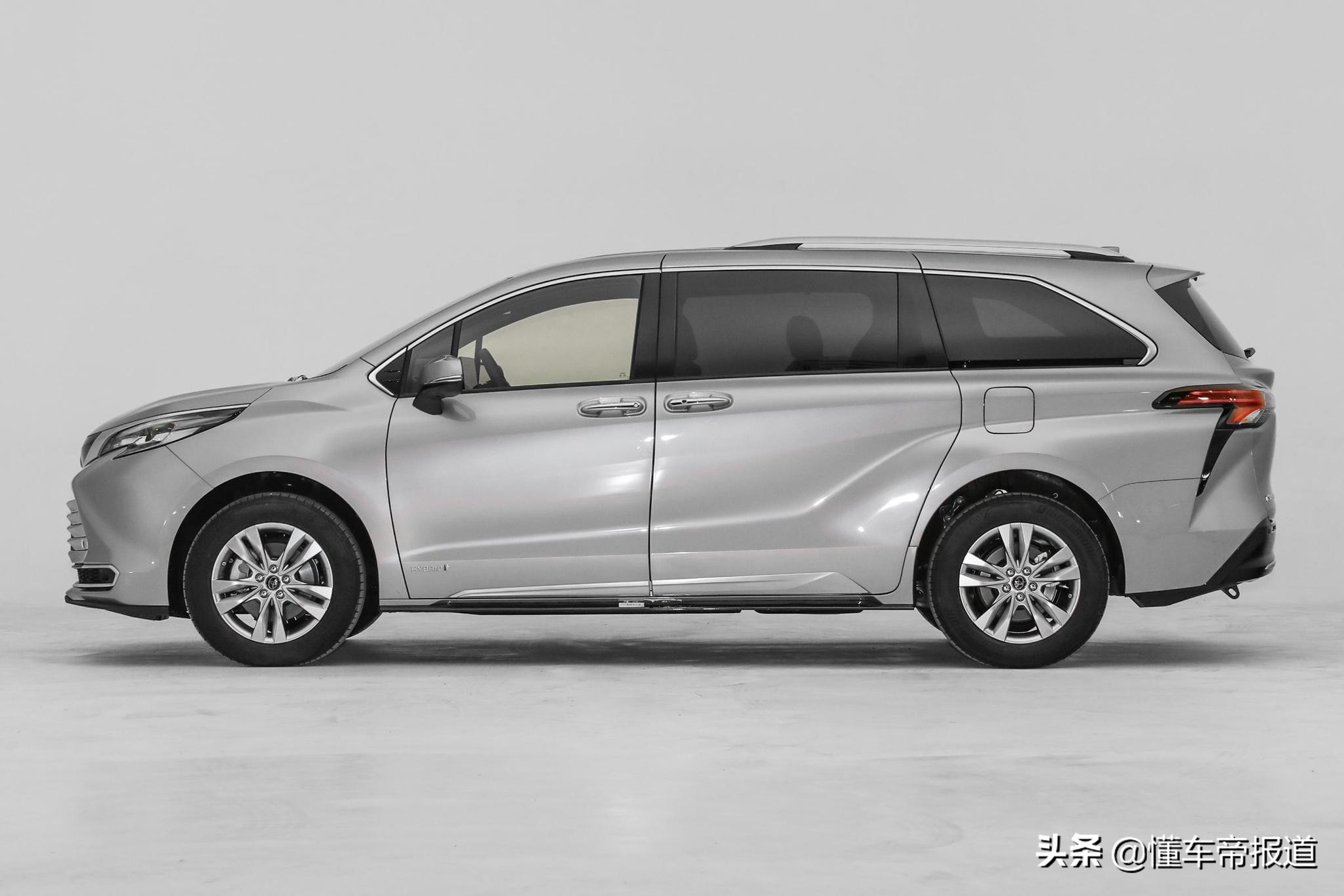 新车 | 定了！广汽丰田赛那有望10月27日上市，等它还是选GL8？