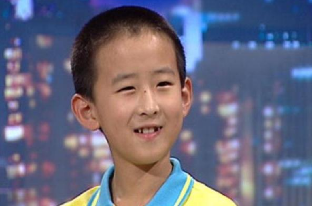 10岁上大学的张炘炀，曾狂言没钱人一定没素质，今已褪下神童光环