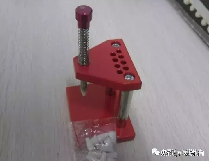 开一家钟表维修店需要什么？