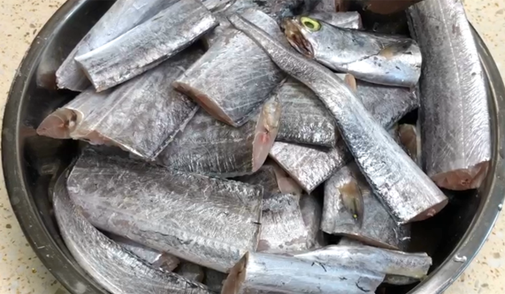 炸帶魚的做法大全,炸帶魚的做法大全家常菜竅門