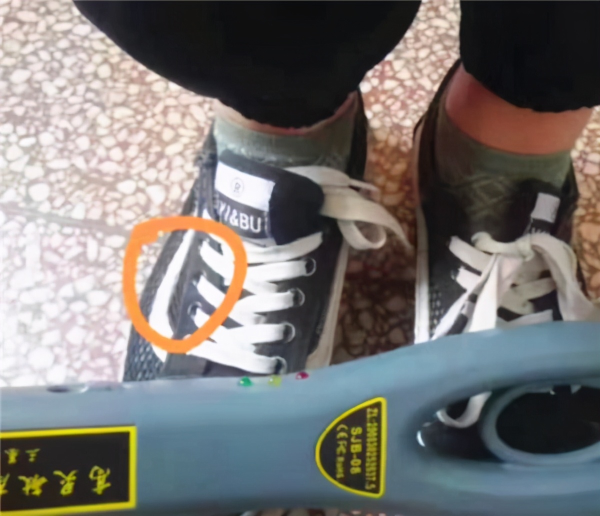 “无声考场”允许戴有框眼镜？符合三点即可佩戴，高考生来做笔记