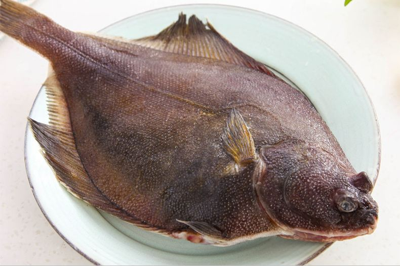 一斤就能卖到好几百的鱼，中国人却只吃鱼头，剩下的卖给外国人