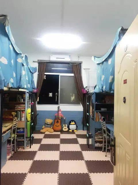 大学寝室的“天花板”：夫妻宿舍yyds，拼搏一年我要上南开