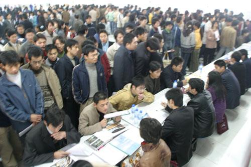 女生填报这几大专业，毕业后能拿到“铁饭碗”，工作稳定薪资高