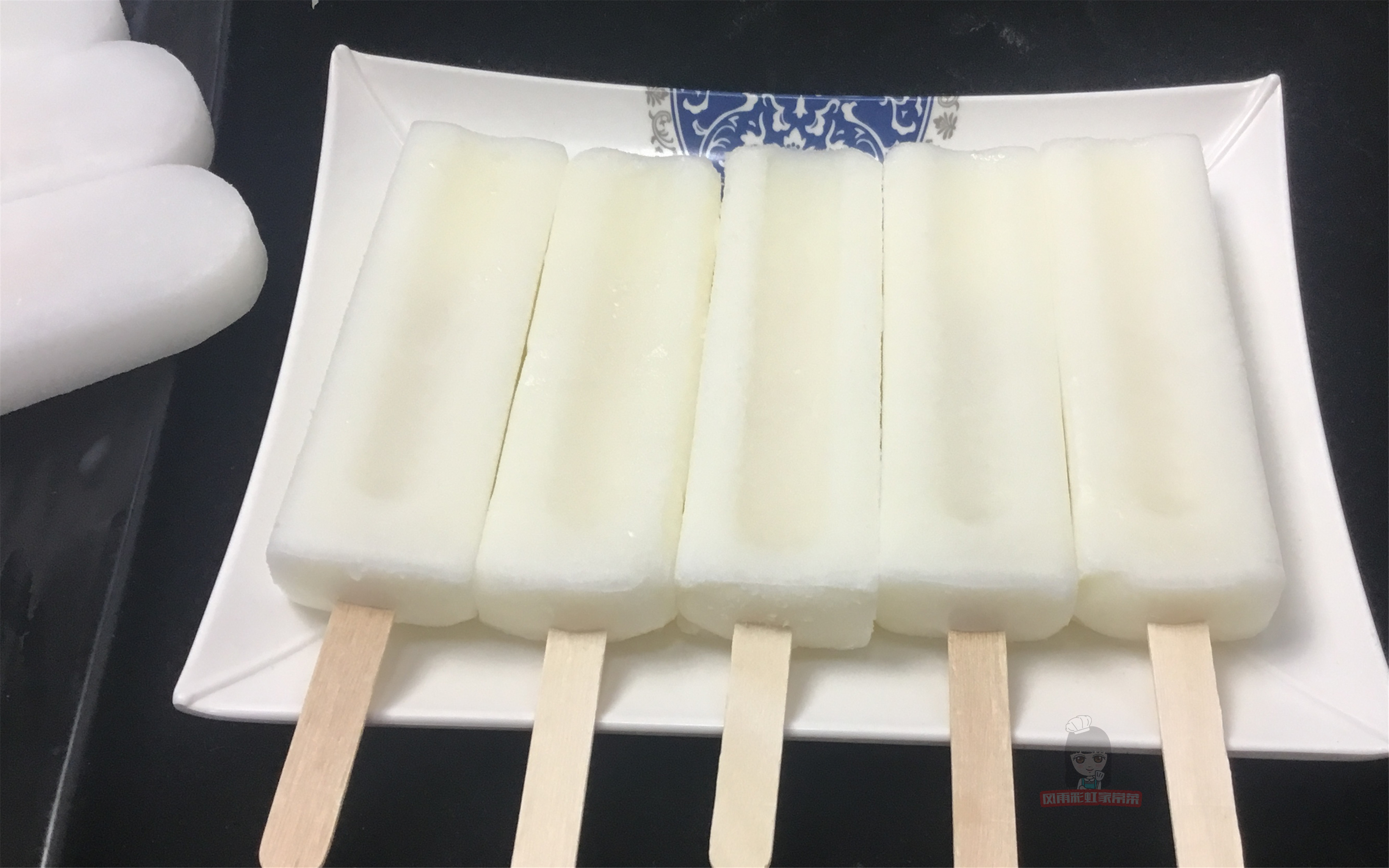 老冰棍怎么制作（分享家家都有的食材童年味道你也可以自己制作）(3)