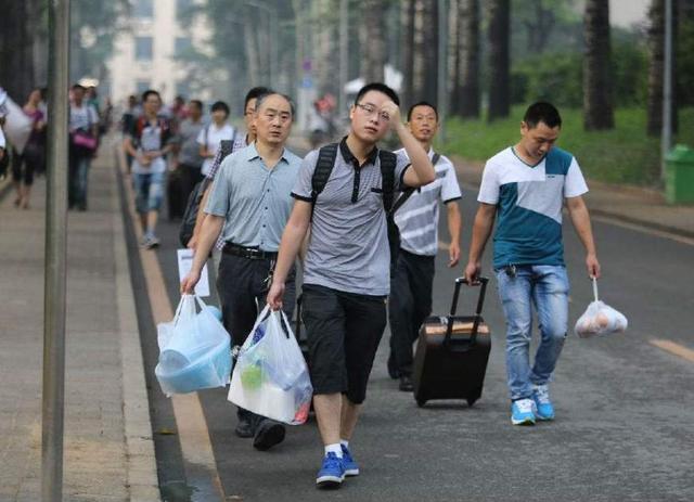 大学阶段有6场“考试”不能错过，含金量高影响大，新生提前规划