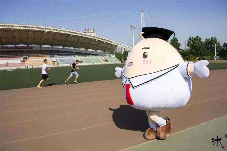 陕西最“豪华”大学之一！坐拥4大“网红”食堂，游泳馆、商业街一应俱全！