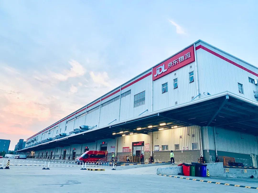 京东裂变的关键一役:物流独立分拆上市,自营业务只占一半