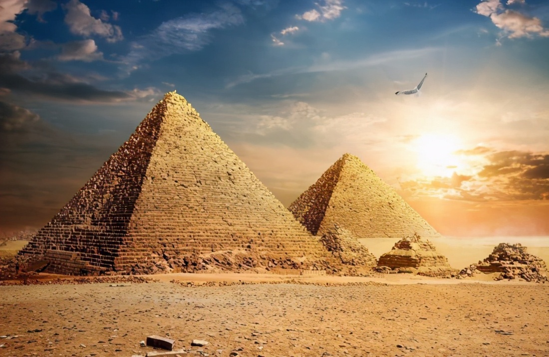 金字塔是外星文明建的？研究者提出多种假设，一个比一个神奇