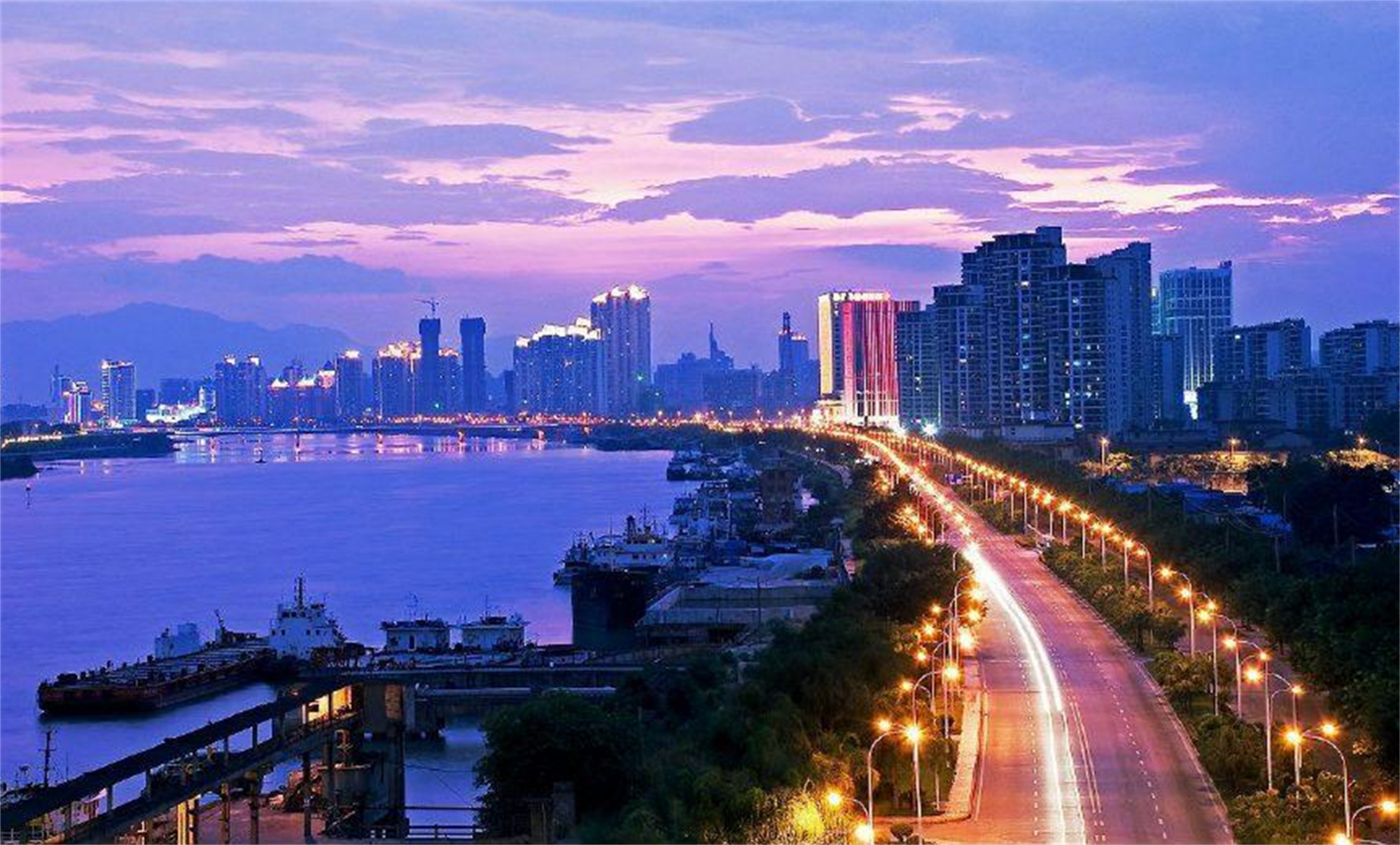 大批东北学生争报南方大学，南方大学：“东北碴子”洗脑大军来了