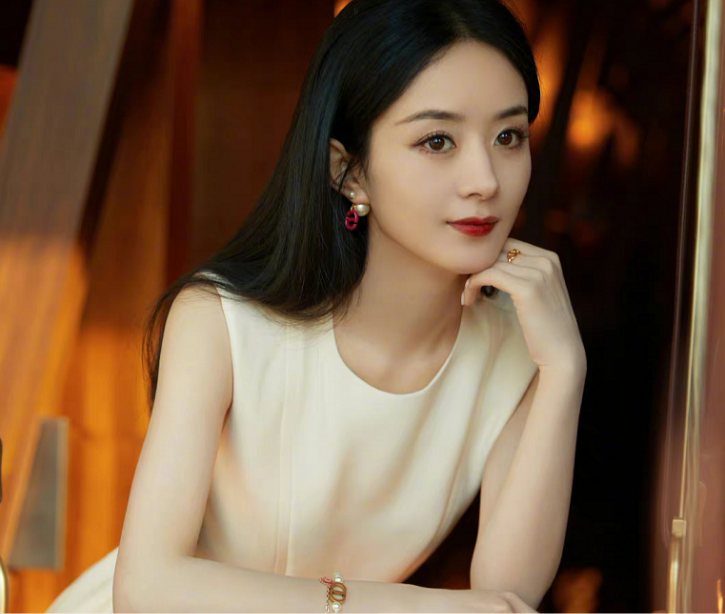 内娱女星人气榜：杨紫成功登顶，赵丽颖第五，THE9却成最大赢家