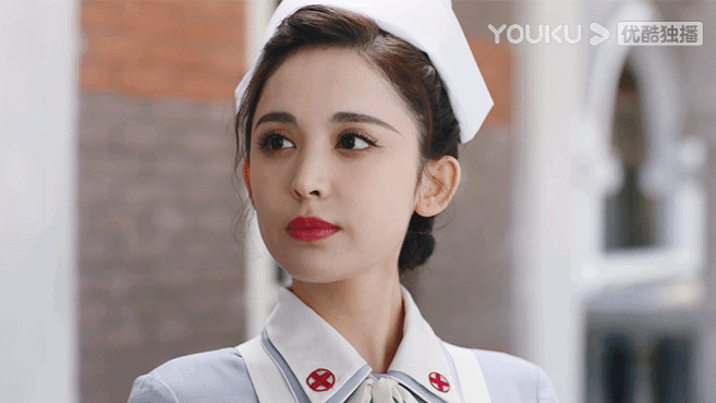 “笨美人”古力娜扎的黑红往事：和她背后的4个渣男
