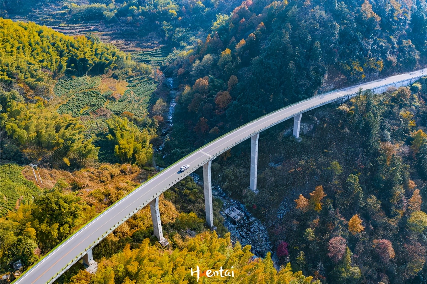 马丁公路是金寨县境内的中国红岭公路的其中一条越野线,对于自驾游